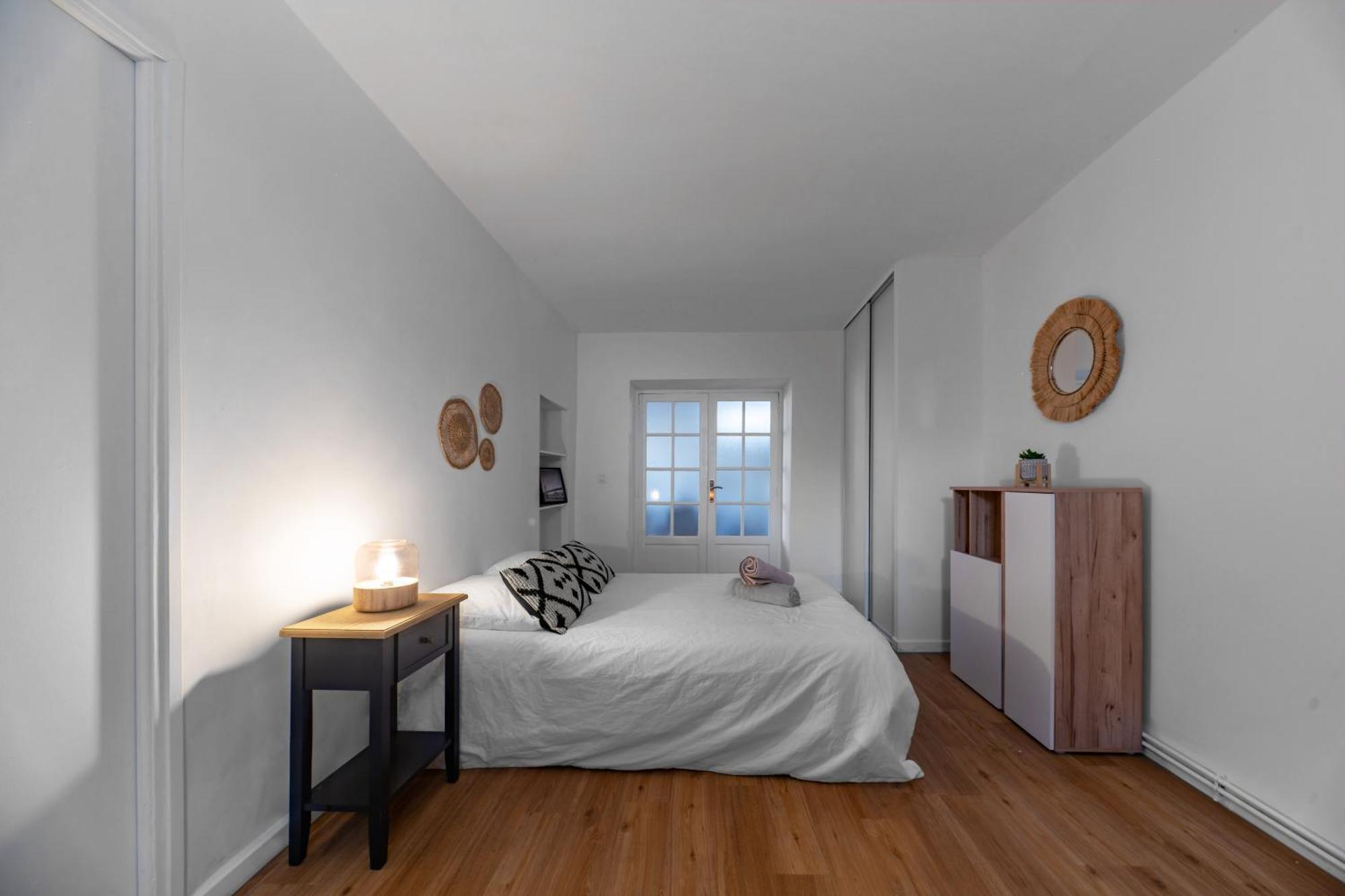 Le Celestin - Appartement 2 Chambres Avec Jardin En Centre Ville Vichy Eksteriør billede